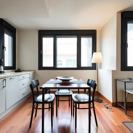 아파트 Comfy On The By Canariasgetaway
